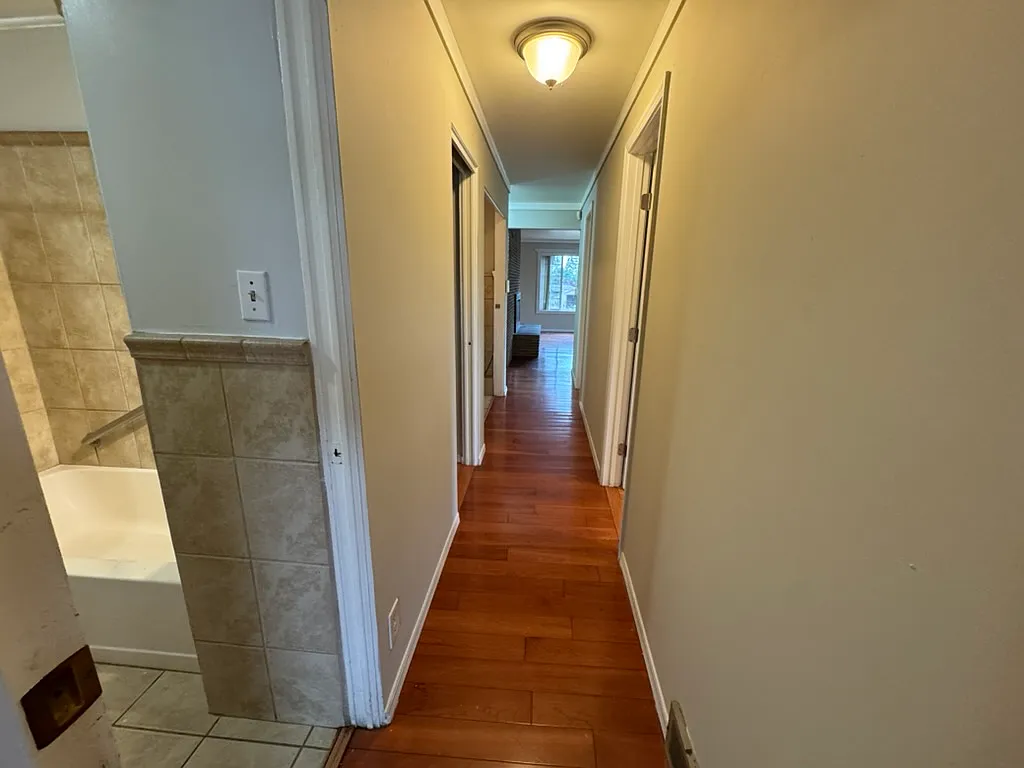 2 bed, 840 sqft, $1,650 — Photo 3