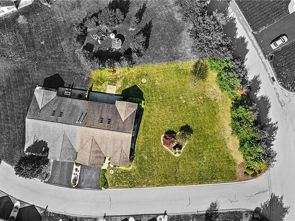 5th image of 204 Tralee Dr