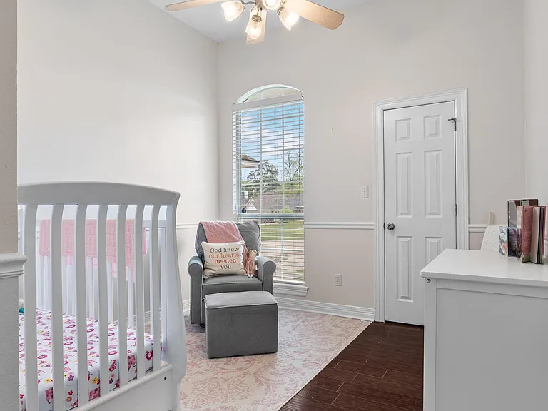 106 Olive St — Photo 20