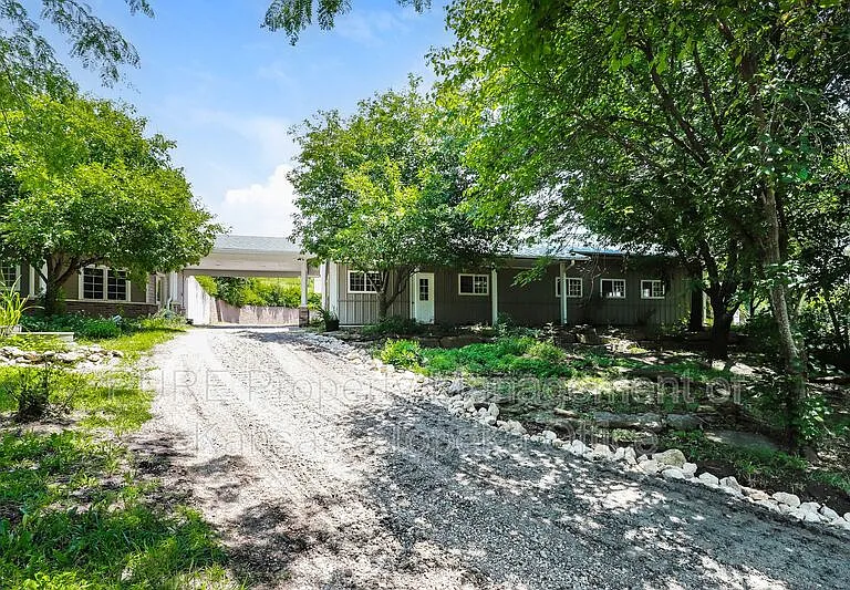 3120 SE Stanley Rd — Photo 4
