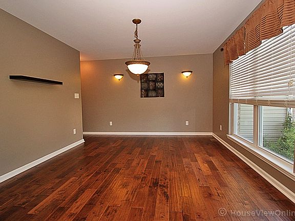 3rd image of 2569 Cobblestone Ct