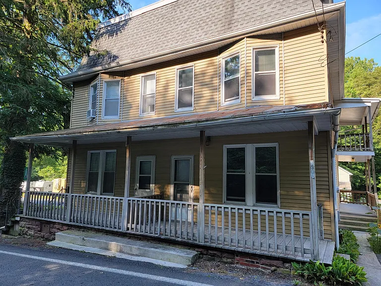 390 N Clay Rd #A — Photo 1