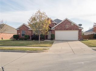 2412 Clubhouse Dr, Denton, TX 76210