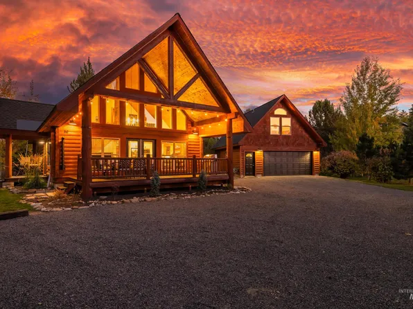 30 White Fir Loop, Donnelly, ID 83615