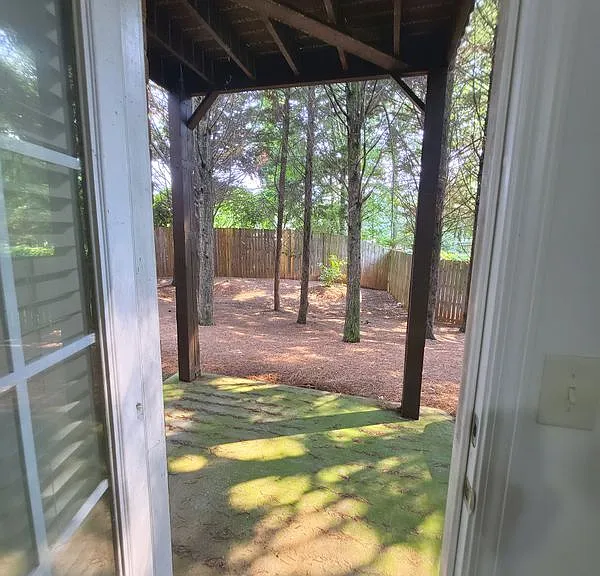 2179 Dillard Xing — Photo 25