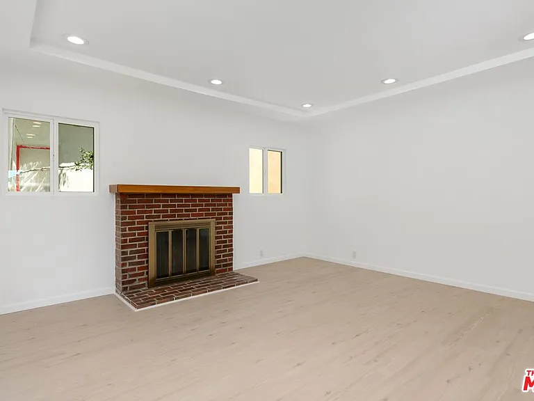 2316 Selby Ave — Photo 5