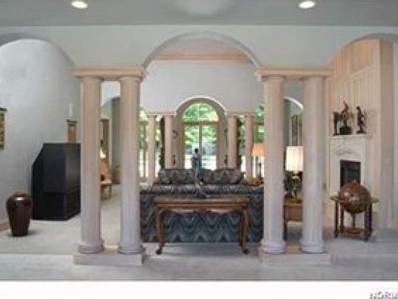 2nd image of 2616 Hidden Canyon Dr