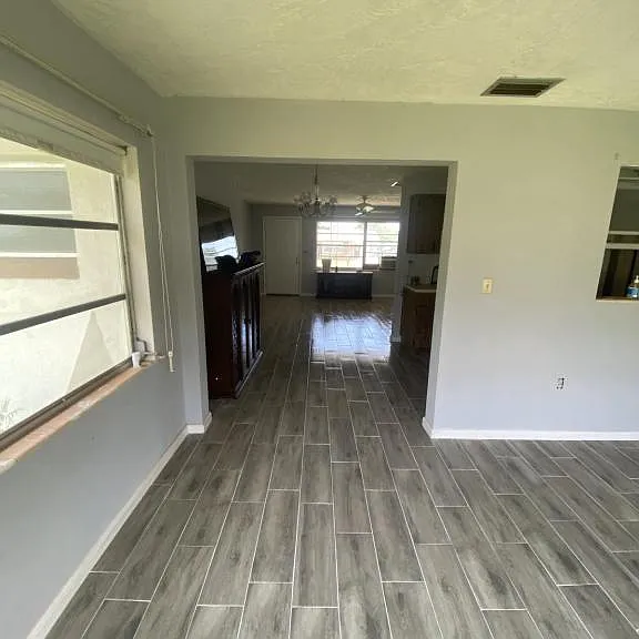 48 S Lucille St — Photo 5