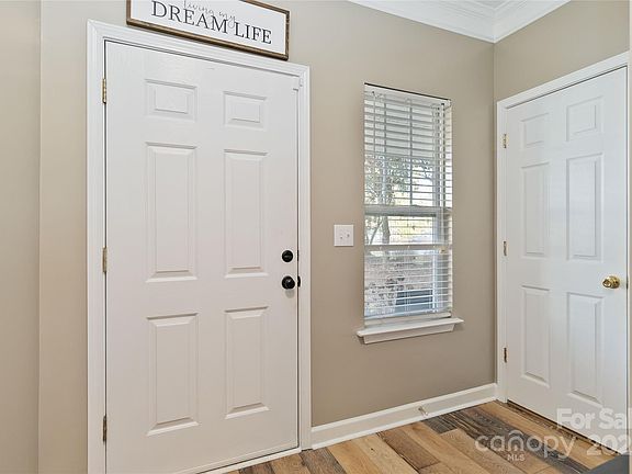 2nd image of 4609 Emily Pl