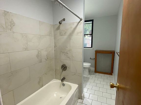 4th image of 4204 Baltimore Ave APT 1