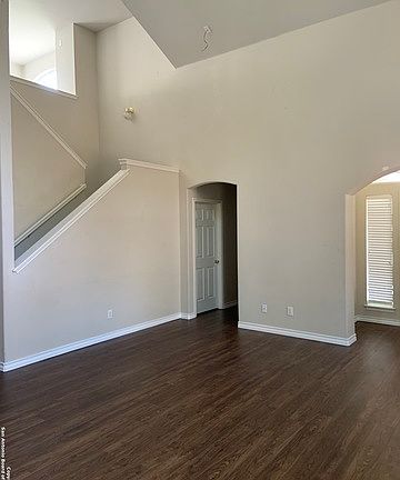 5th image of 1124 Berry Park