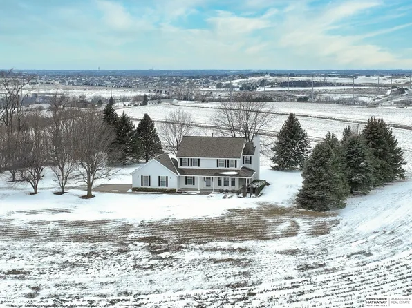 8620 N 96th St, Omaha, NE 68122