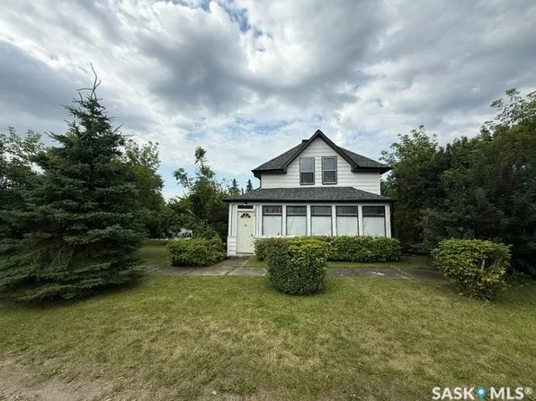 209 First Street, Togo, SK S0A 4E0