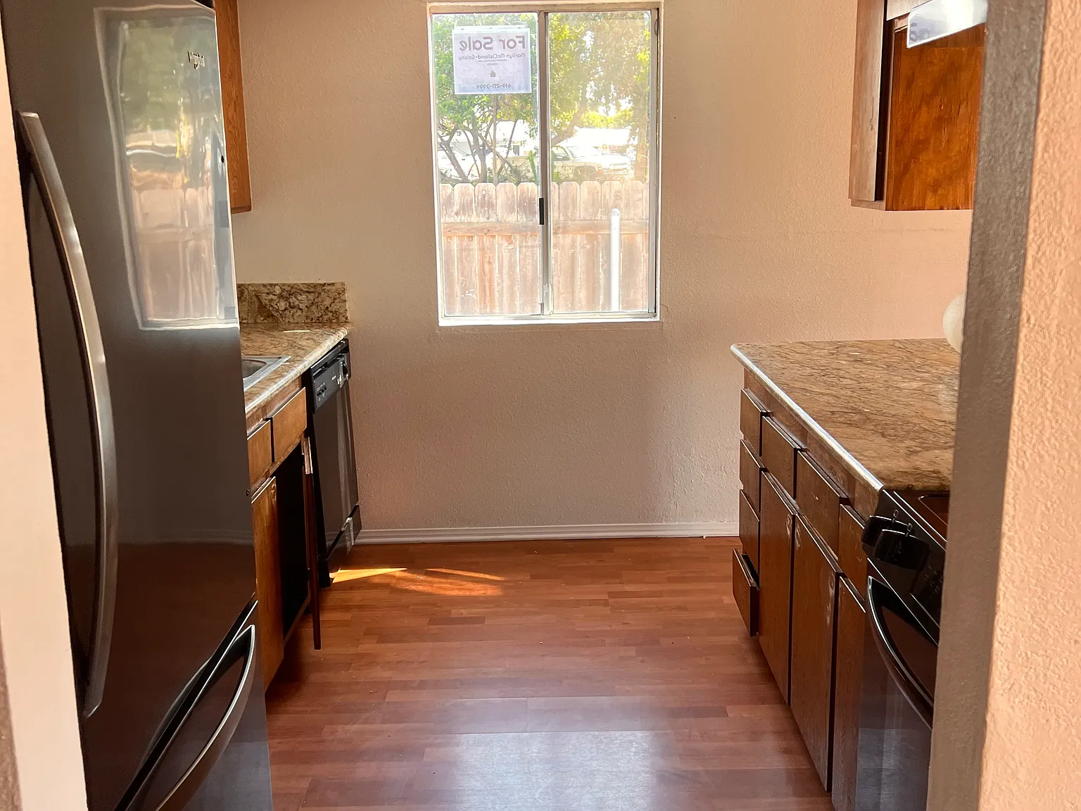 3 bed, 1720 sqft, $3,675 — Photo 2