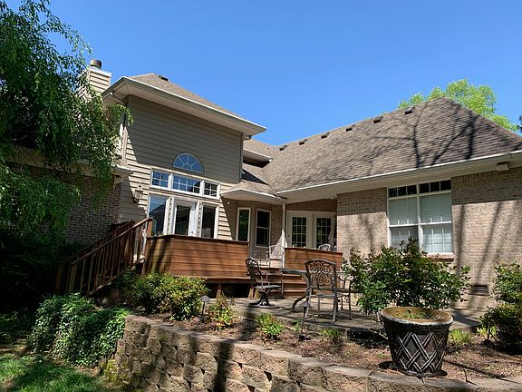 2nd image of 2622 Shady Cove Ct