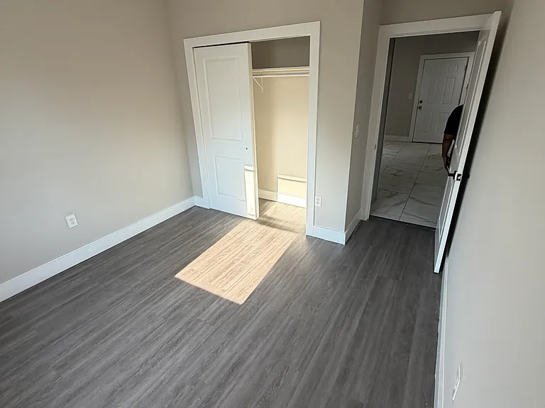 494 S 18th St #3 — Photo 1