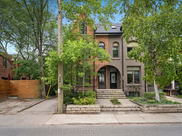 62 Pearson Ave, Toronto, ON M6R 1G1
