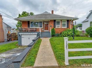 127 Englewood Ave, Bridgeport, CT 06606