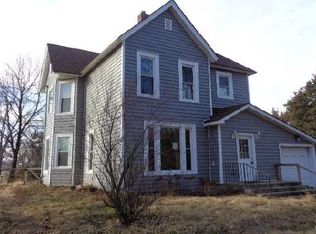 2295 Deer Ave, Perry, IA 50220