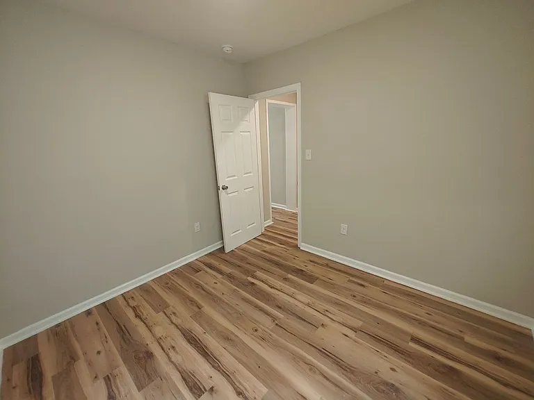 120 S Little Rd — Photo 12