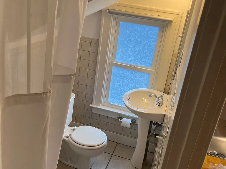 347 E Saratoga St #2 — Photo 6