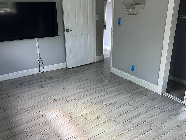 1051 SW 32nd Ct #2 — Photo 11