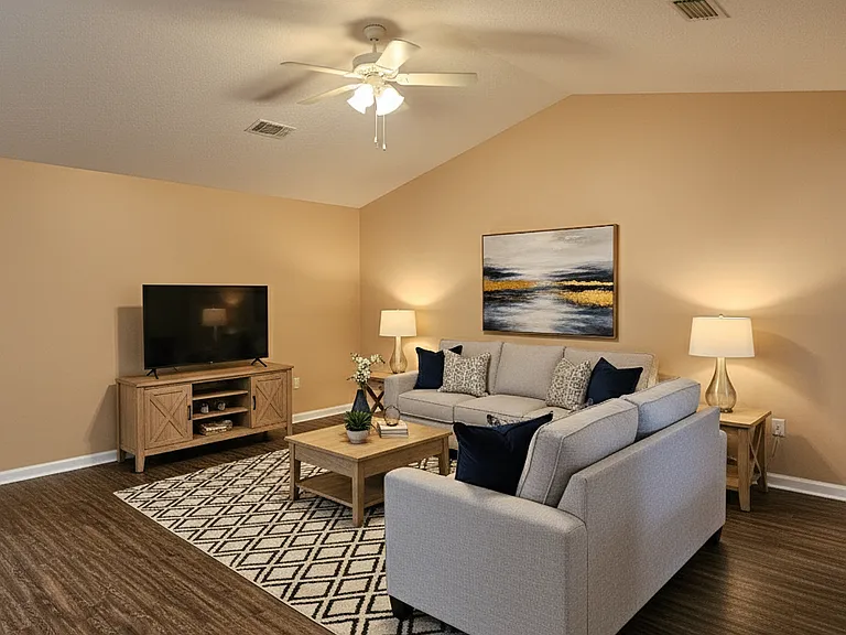 1754 SW Grandview St #101 — Photo 5