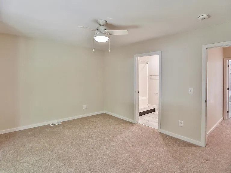 5 Dunvegan Woods — Photo 14