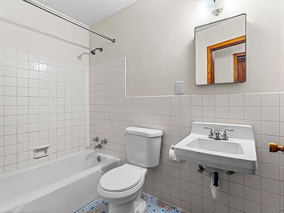 4th image of 1010 Lafond Ave APT 11