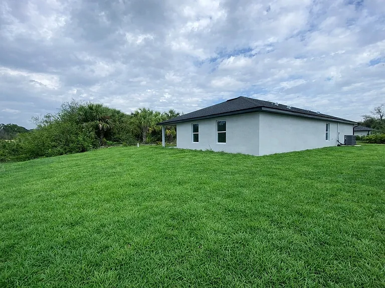 2643 Orchard Cir — Photo 16