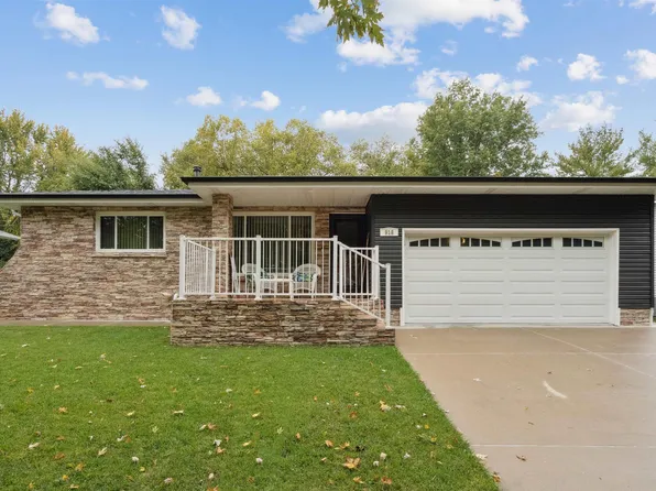 918 Colby Rd, Waterloo, IA 50701