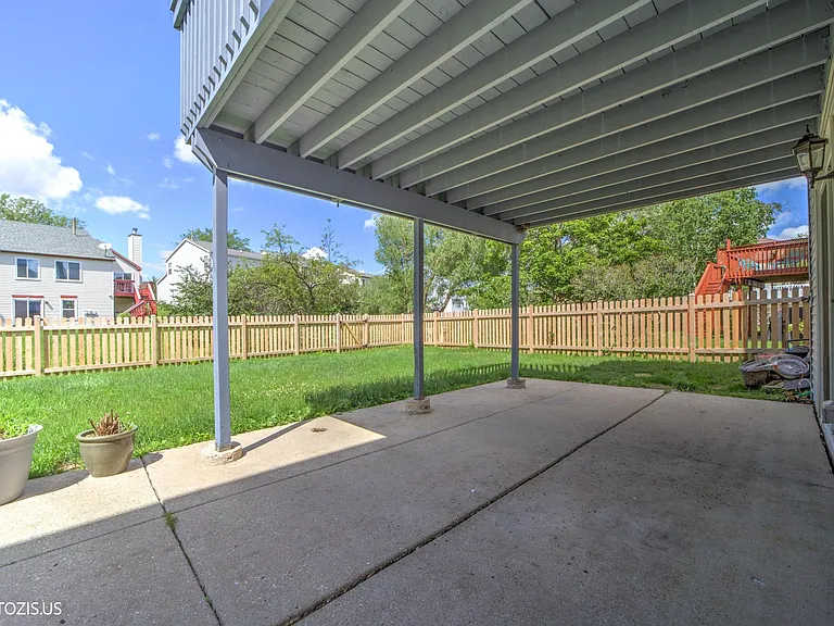 1906 Armwood Ln — Photo 47