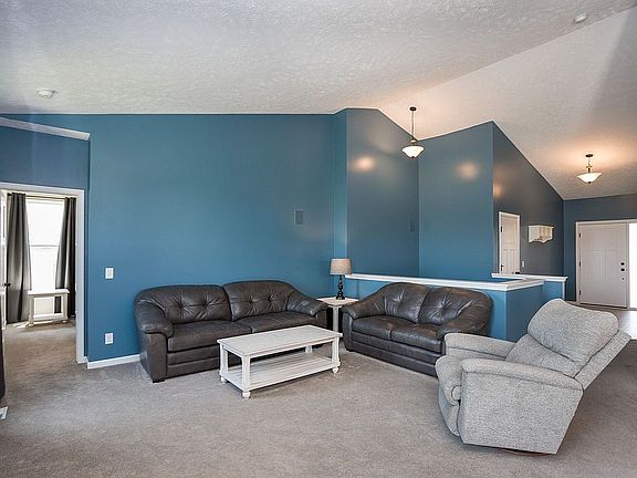 5th image of 7909 S 184th St