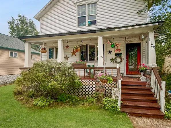1123 Elizabeth Ave, Marinette, WI 54143
