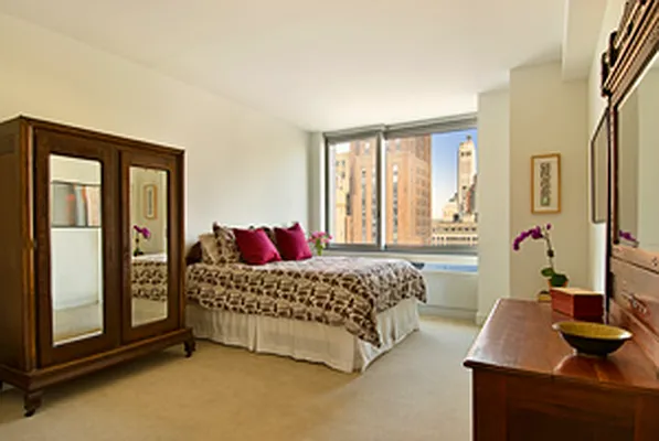 Rented by New York Residence | media 12