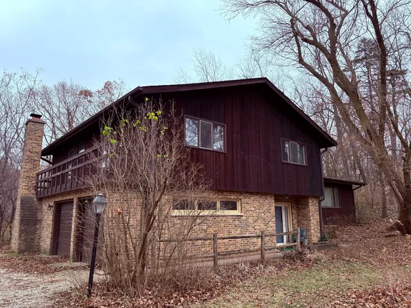 28481 N High View Rd, McHenry, IL 60051