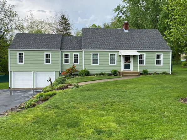 11 Fruit Hill Dr, Chillicothe, OH 45601