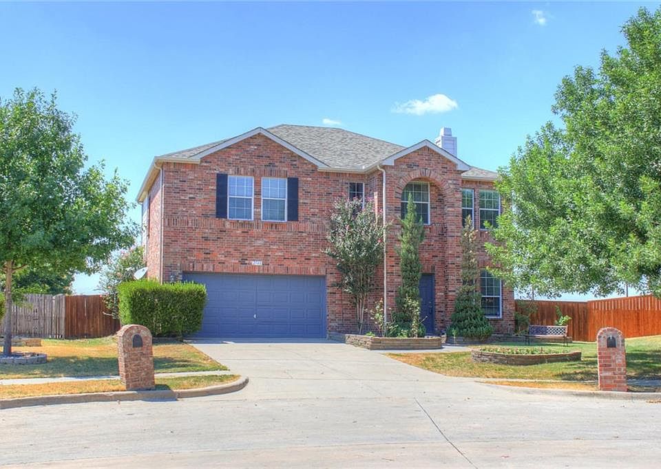 1st image of 2748 Winterberry Ln