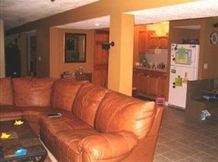 8055 Raintree Cir, Cincinnati, OH 45241