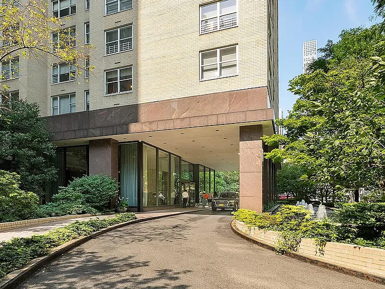 300 E 56th St #16M — Photo 8