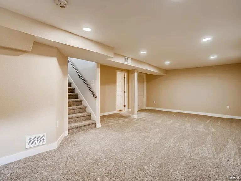 8521 Crescent Dr — Photo 19