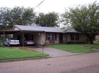 506 N Avenue X, Clifton, TX 76634