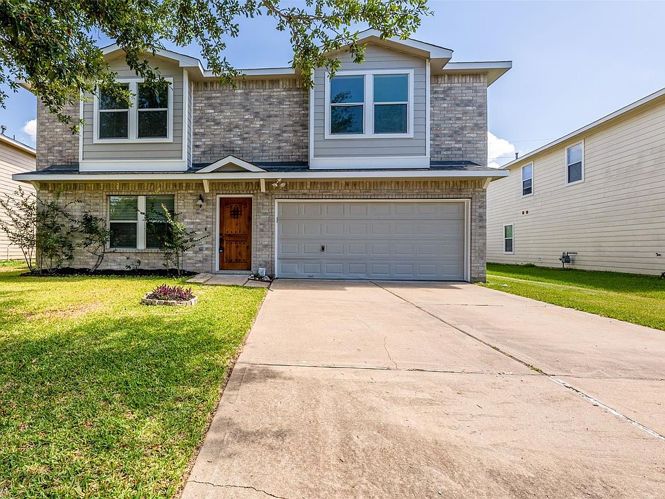 1st image of 19827 Rustic Lake Ln