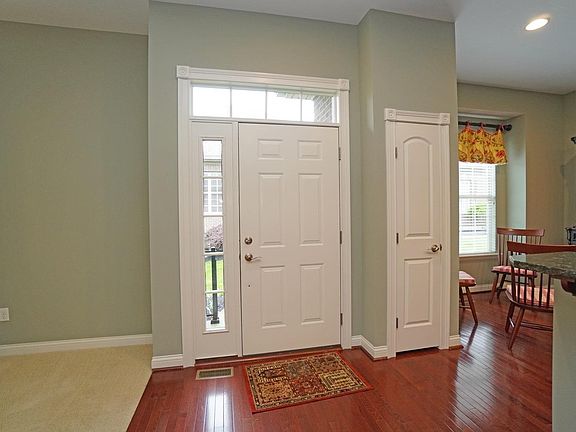 4th image of 5783 Falling Brook Dr