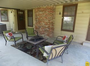 203 N Craig St, Clinton, MO 64735