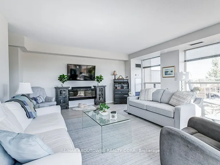 2511 Lakeshore Rd W #519 — Photo 8