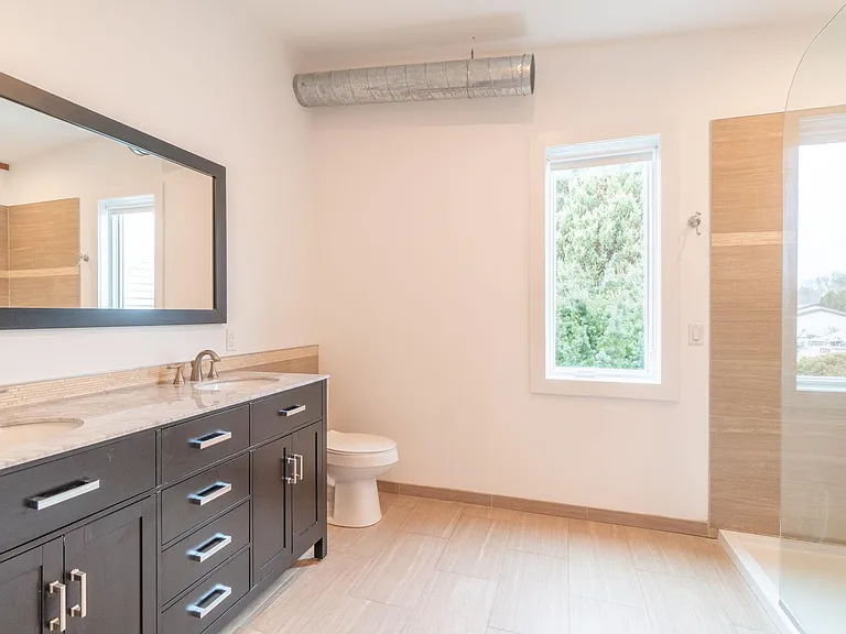 2519 Northwood Ave — Photo 29