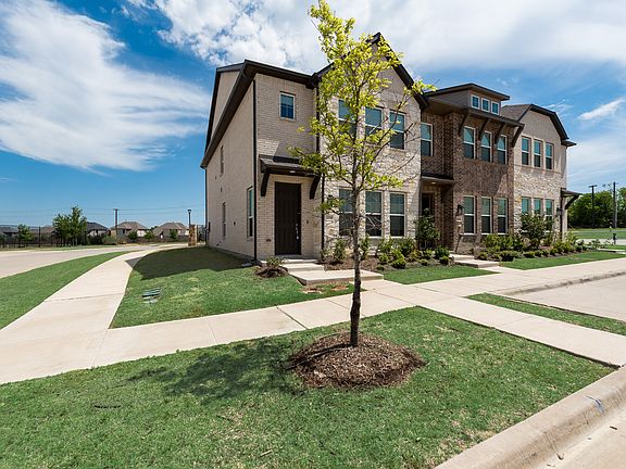 3rd image of 2216 Adena Springs Dr