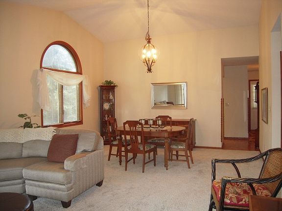 4th image of 5362 Dierks Dr #3
