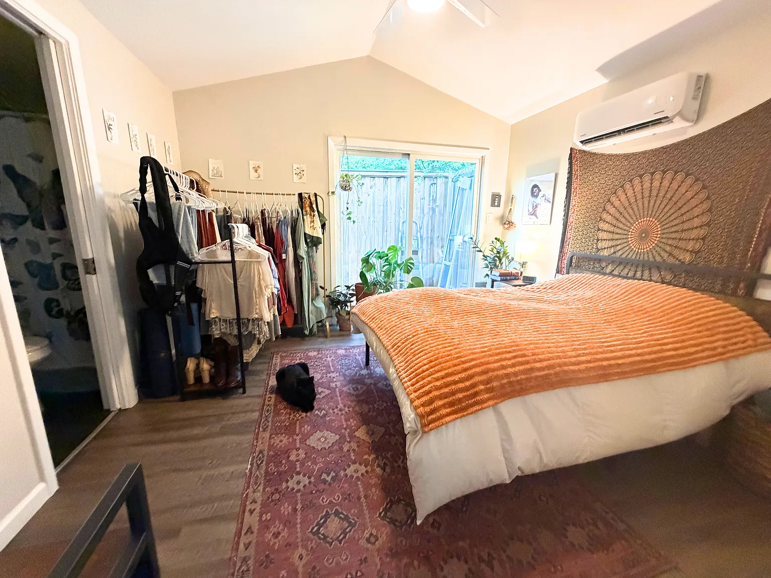 1 bed, $995 — Photo 2